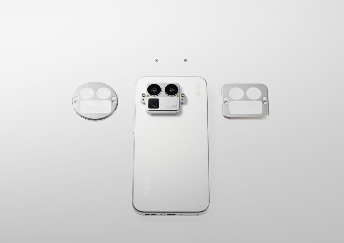 Vue éclatée du module caméra du realme GT 8 Pro blanc, avec des plaques de protection interchangeables.
