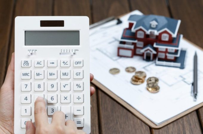 Calcul des honoraires d'une agence commission fixe impact prix pour un projet immobilier.